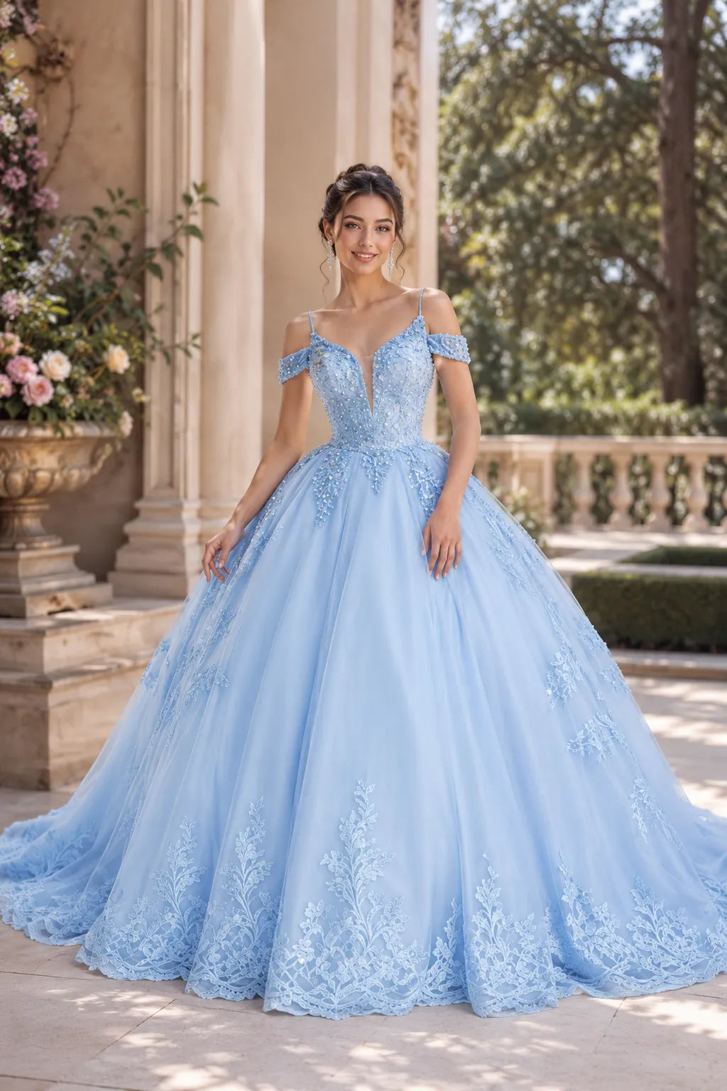Princess Tulle Prom Dress with Lace Appliqué Ball Gown